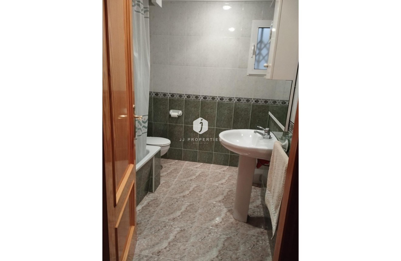 Tweedehands - Appartement / flat -
Torrevieja - Playa del Cura