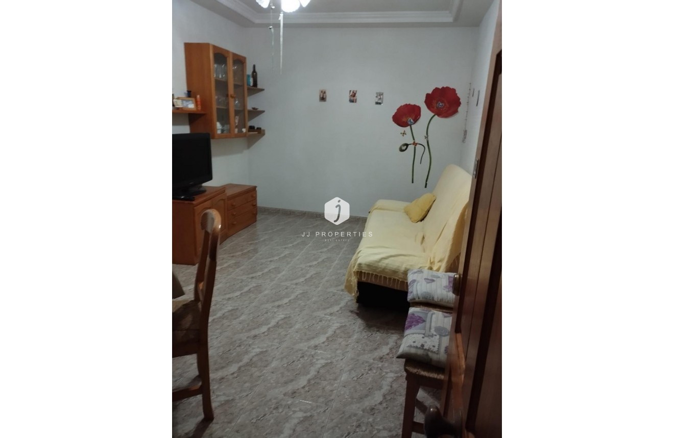 Tweedehands - Appartement / flat -
Torrevieja - Playa del Cura