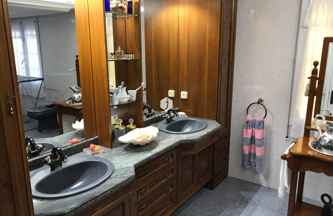 Tweedehands - Villa -
Orihuela Costa - Cabo Roig