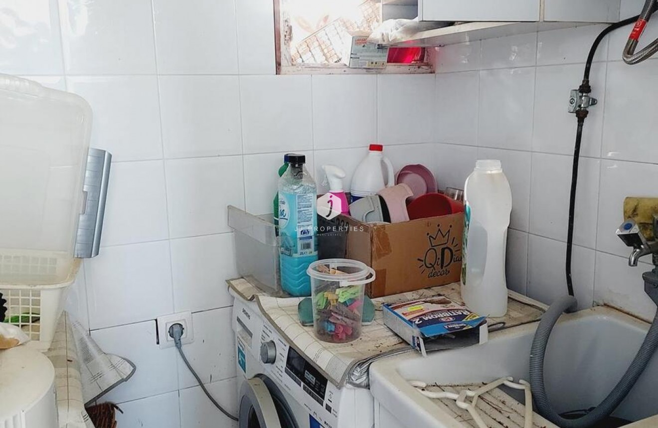 Tweedehands - Villa -
Orihuela Costa - Punta Prima