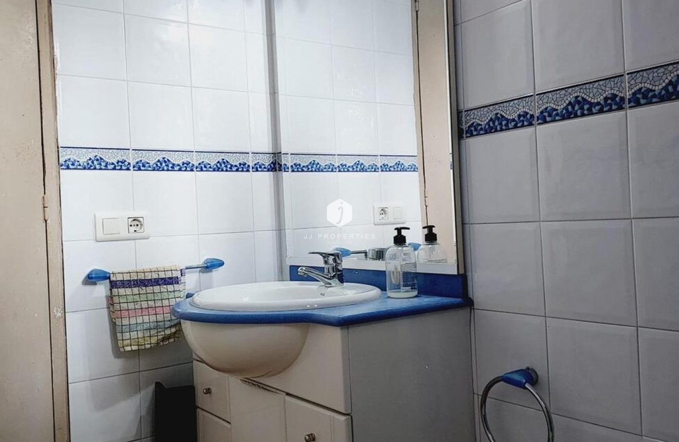 Tweedehands - Villa -
Orihuela Costa - Punta Prima