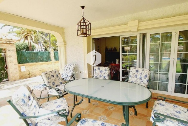 Resale - Villa -
Orihuela Costa - Cabo Roig