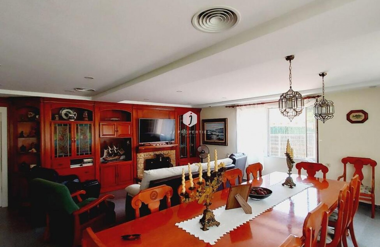 Resale - Villa -
Orihuela Costa - Cabo Roig