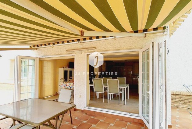 Resale - Villa -
Orihuela Costa - Cabo Roig