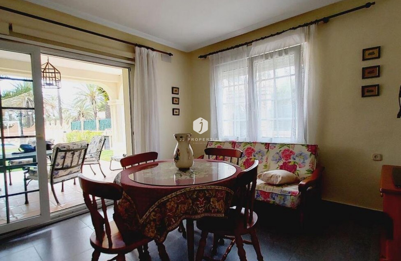 Resale - Villa -
Orihuela Costa - Cabo Roig