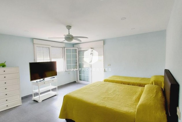 Resale - Villa -
Orihuela Costa - Cabo Roig