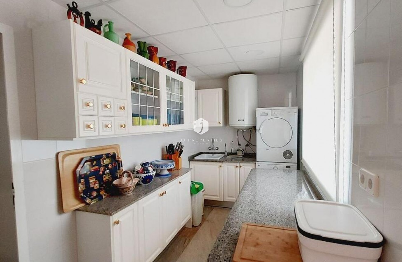 Resale - Villa -
Orihuela Costa - Cabo Roig