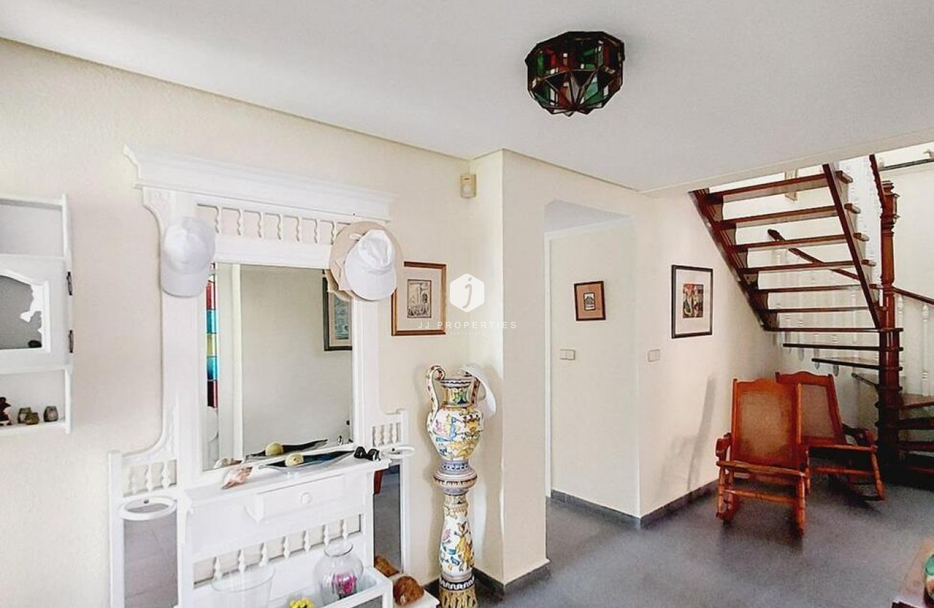 Resale - Villa -
Orihuela Costa - Cabo Roig