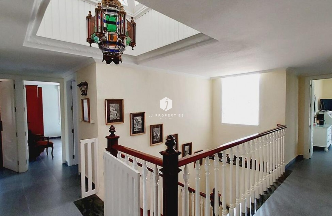 Resale - Villa -
Orihuela Costa - Cabo Roig