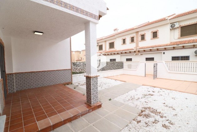 Tweedehands - Chalet -
San Miguel de Salinas - Inland