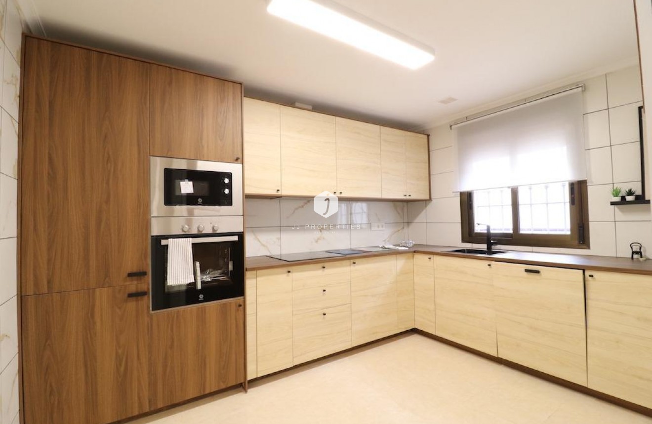 Tweedehands - Chalet -
San Miguel de Salinas - Inland