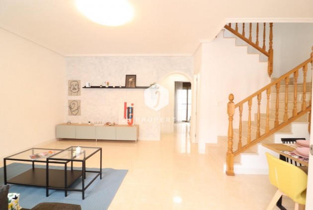 Tweedehands - Chalet -
San Miguel de Salinas - Inland