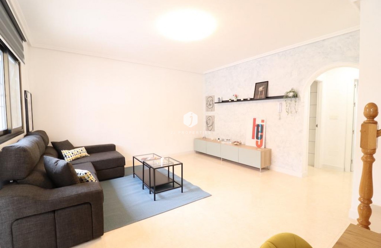 Tweedehands - Chalet -
San Miguel de Salinas - Inland