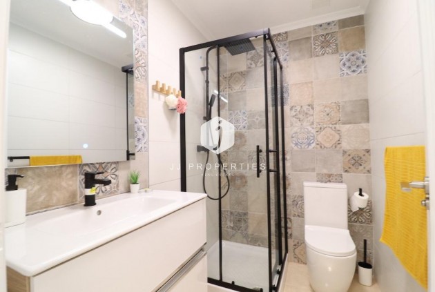 Tweedehands - Chalet -
San Miguel de Salinas - Inland