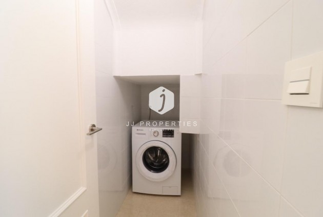 Tweedehands - Chalet -
San Miguel de Salinas - Inland