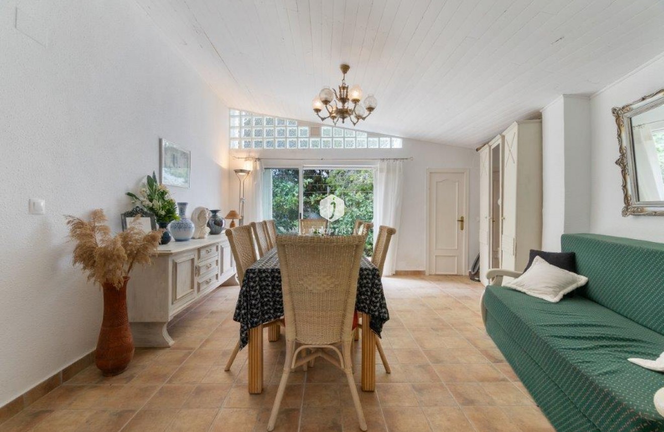 Tweedehands - Landelijk eigendom -
Dolores - Costa Blanca