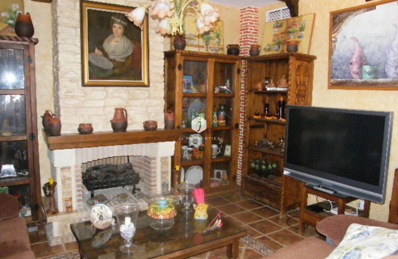 Tweedehands - Chalet -
Daya Nueva - Costa Blanca