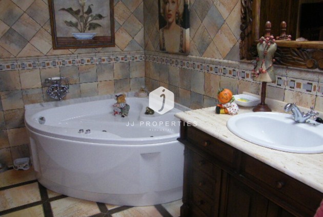 Tweedehands - Chalet -
Daya Nueva - Costa Blanca