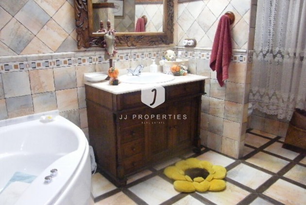 Tweedehands - Chalet -
Daya Nueva - Costa Blanca