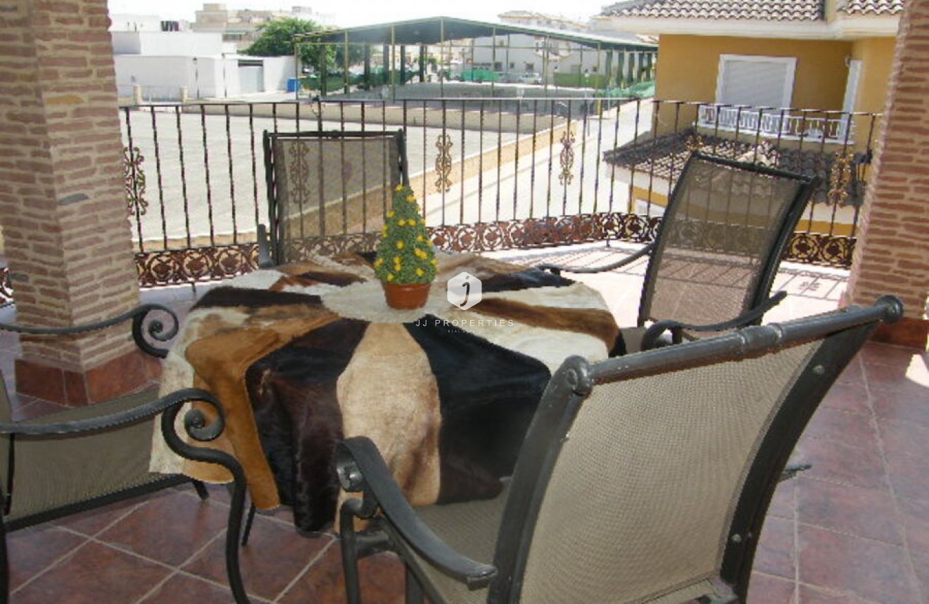 Tweedehands - Chalet -
Daya Nueva - Costa Blanca