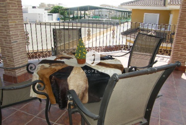 Tweedehands - Chalet -
Daya Nueva - Costa Blanca