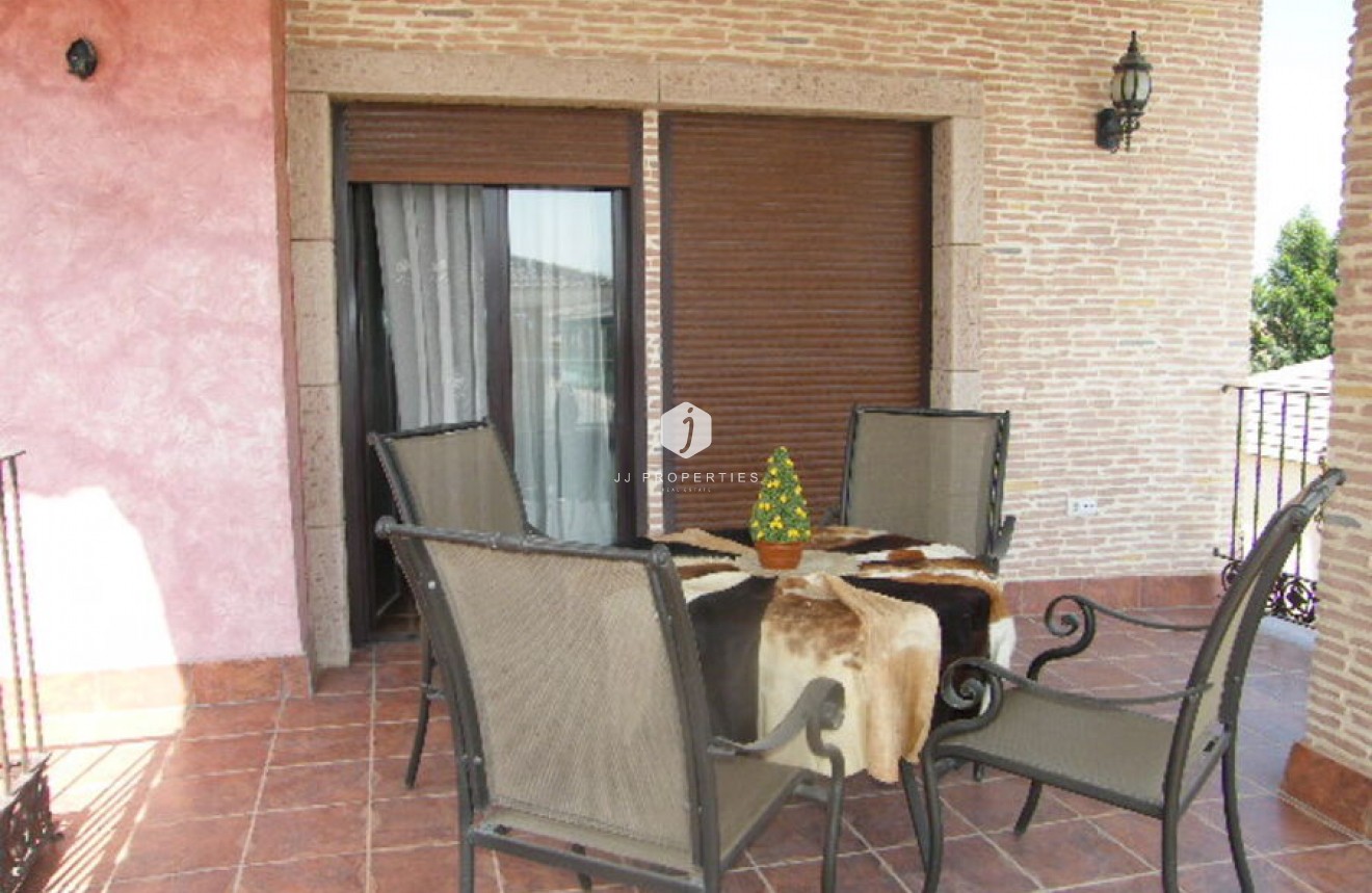 Tweedehands - Chalet -
Daya Nueva - Costa Blanca
