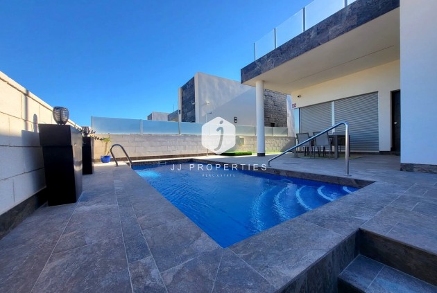 Tweedehands - Villa -
Orihuela Costa - PAU 26