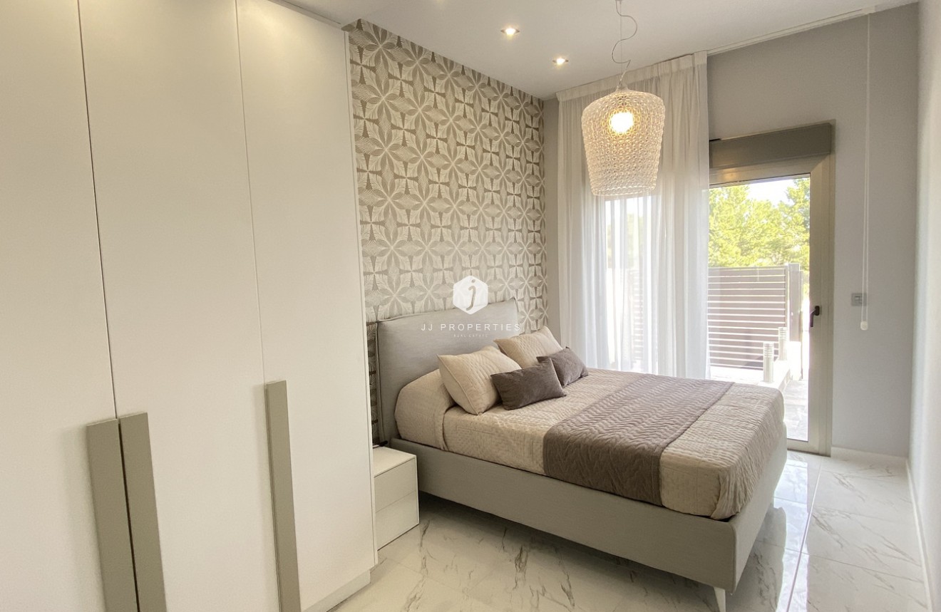 Tweedehands - Villa -
Orihuela Costa - PAU 26