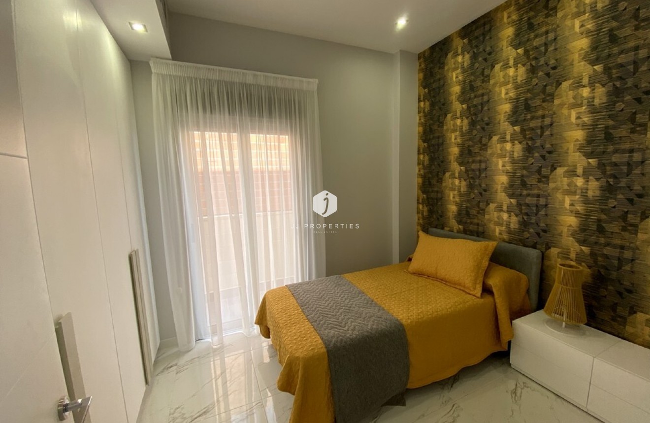 Tweedehands - Villa -
Orihuela Costa - PAU 26