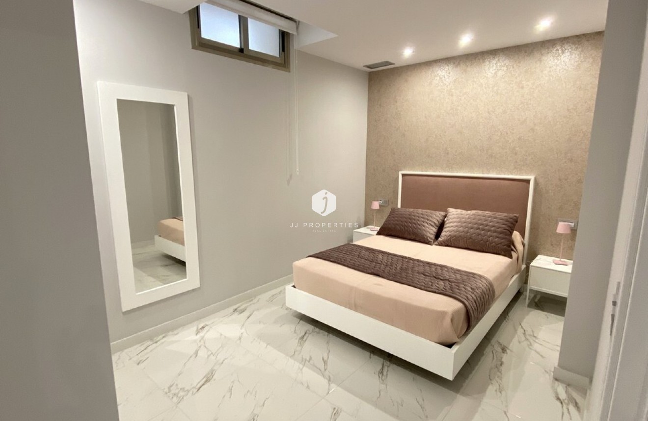 Tweedehands - Villa -
Orihuela Costa - PAU 26