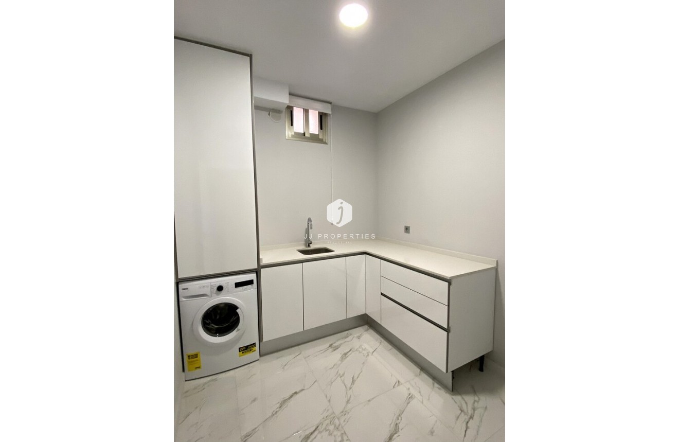 Tweedehands - Villa -
Orihuela Costa - PAU 26