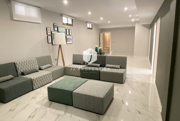 Tweedehands - Villa -
Orihuela Costa - PAU 26