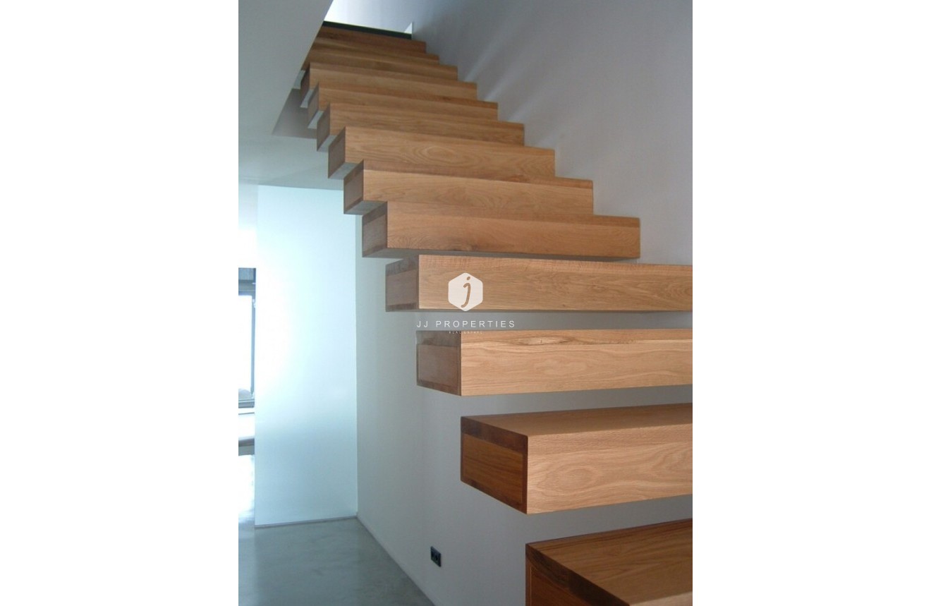 Tweedehands - duplex -
Almoradí - Costa Blanca