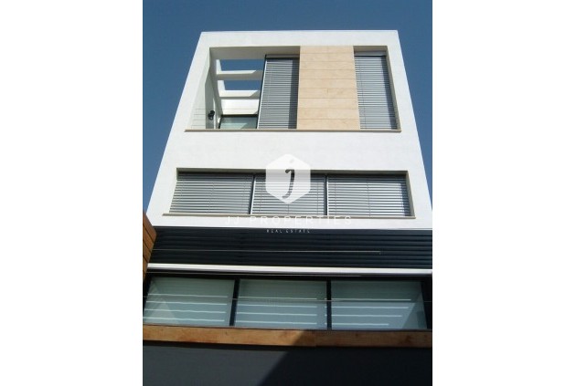 Tweedehands - duplex -
Almoradí - Costa Blanca