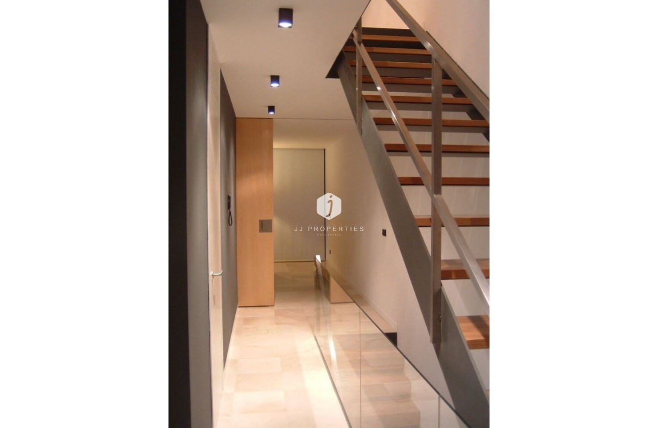 Tweedehands - duplex -
Almoradí - Costa Blanca