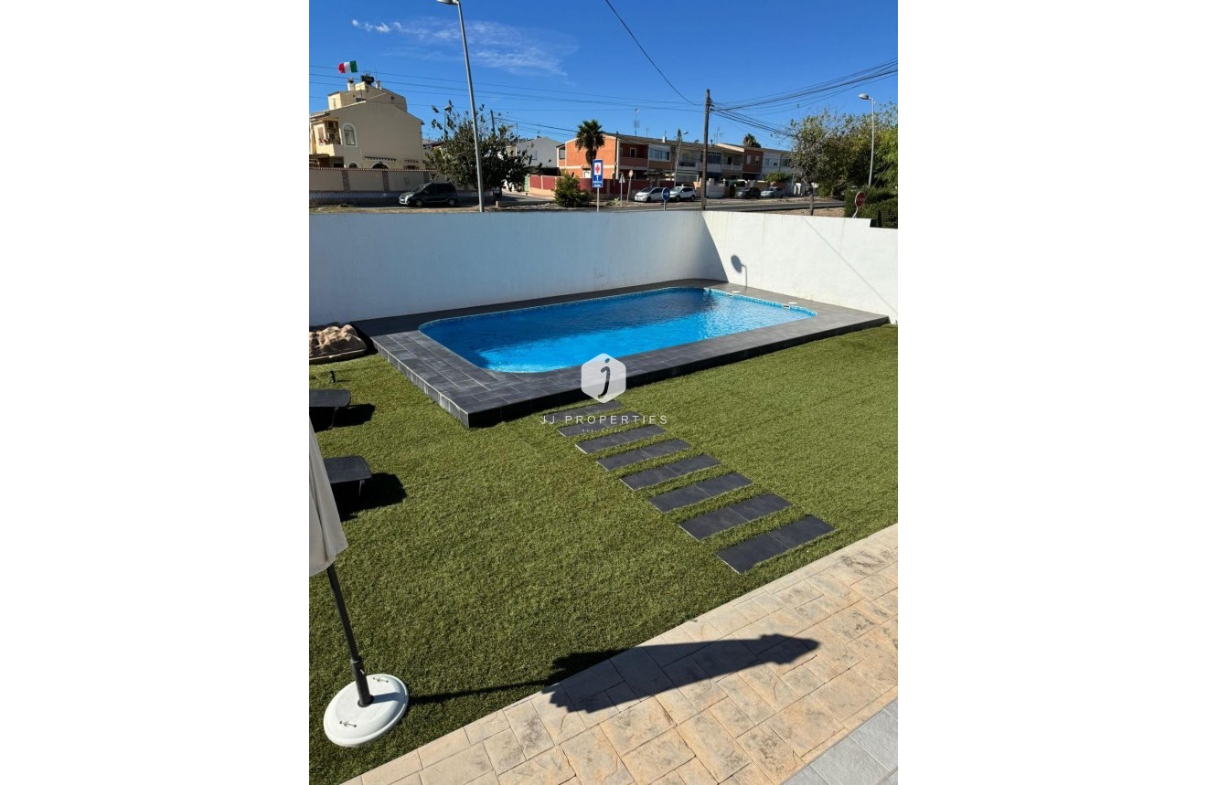 Tweedehands - Villa -
Torrevieja - Los Balcones - Los Altos del Edén