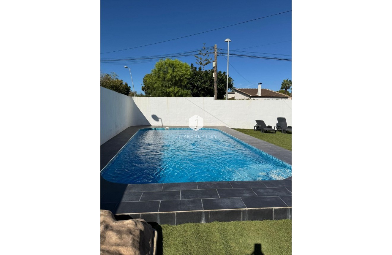 Tweedehands - Villa -
Torrevieja - Los Balcones - Los Altos del Edén