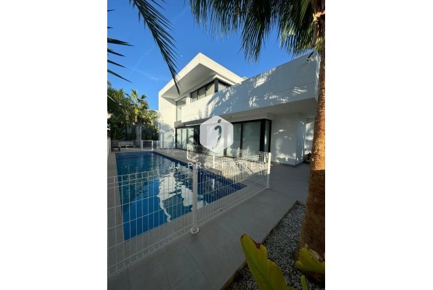 Tweedehands - Villa -
Ciudad Quesada - Costa Blanca Sur