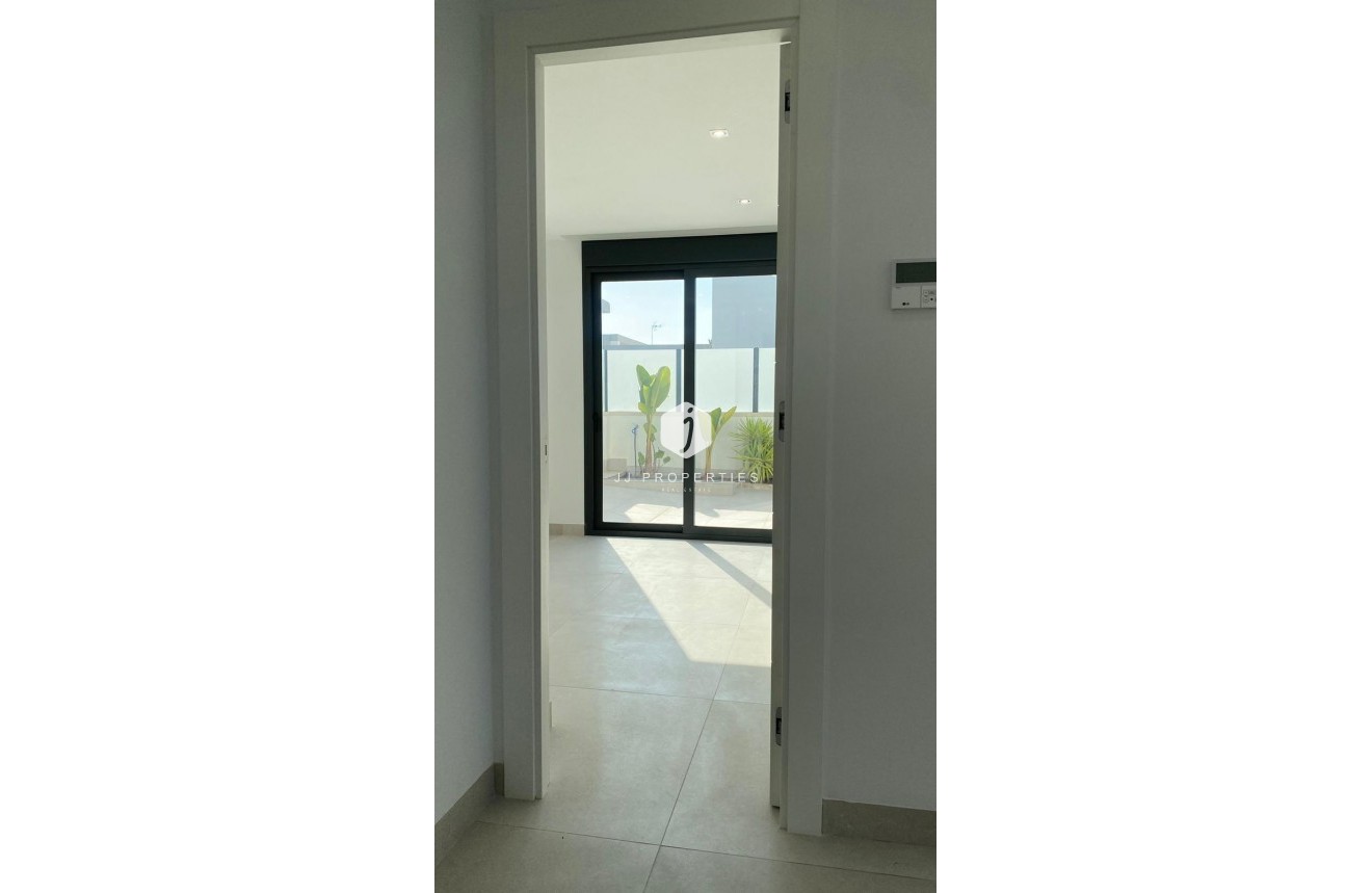 Tweedehands - Villa -
Torrevieja - Los Balcones