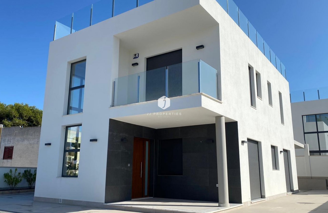 Tweedehands - Villa -
Torrevieja - Los Balcones