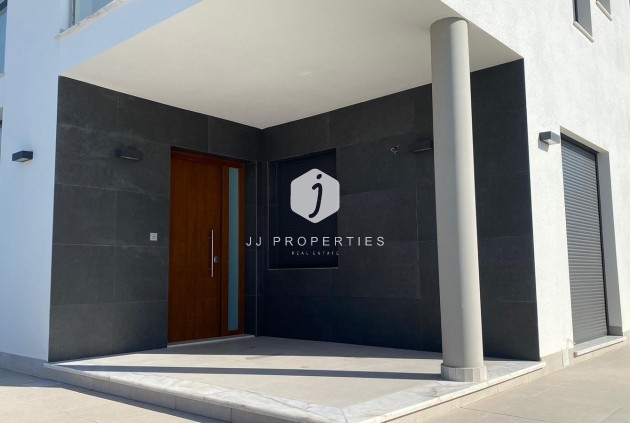 Tweedehands - Villa -
Torrevieja - Los Balcones