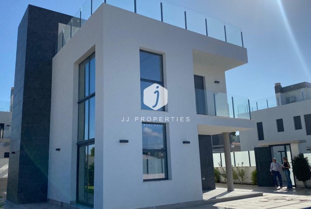 Tweedehands - Villa -
Torrevieja - Los Balcones