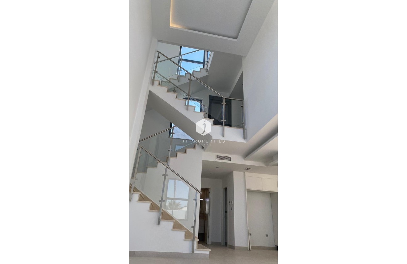 Tweedehands - Villa -
Torrevieja - Los Balcones