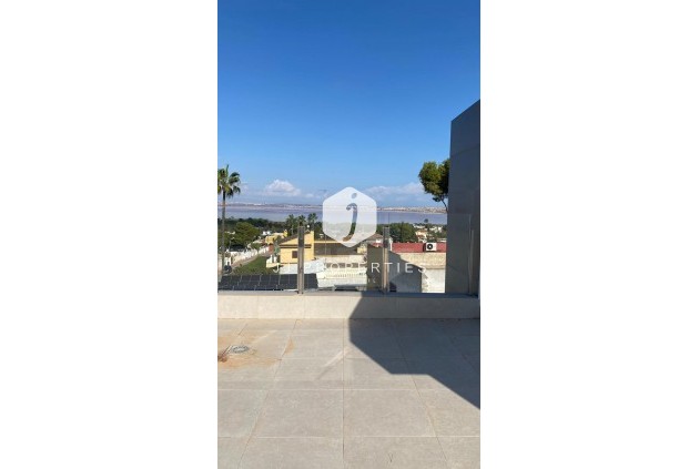 Tweedehands - Villa -
Torrevieja - Los Balcones