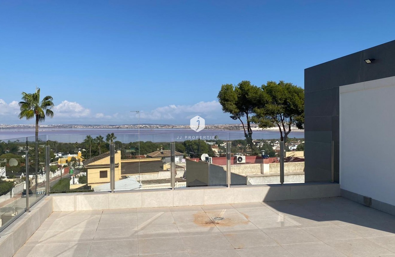 Tweedehands - Villa -
Torrevieja - Los Balcones