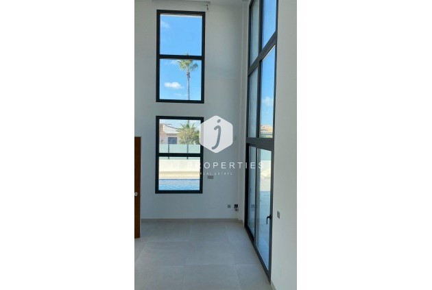 Tweedehands - Villa -
Torrevieja - Los Balcones