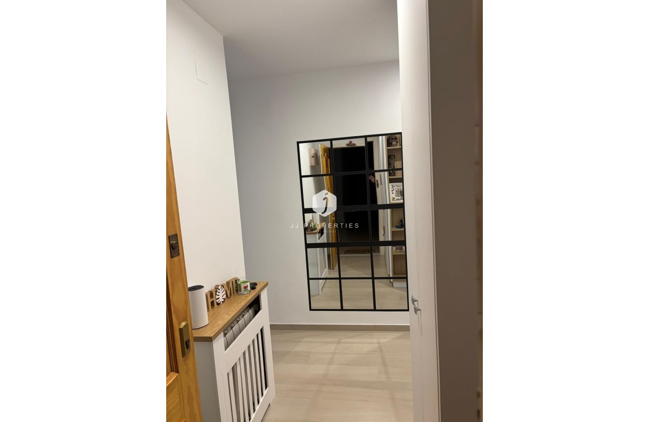 Tweedehands - Appartement / flat -
Torrevieja - Centro