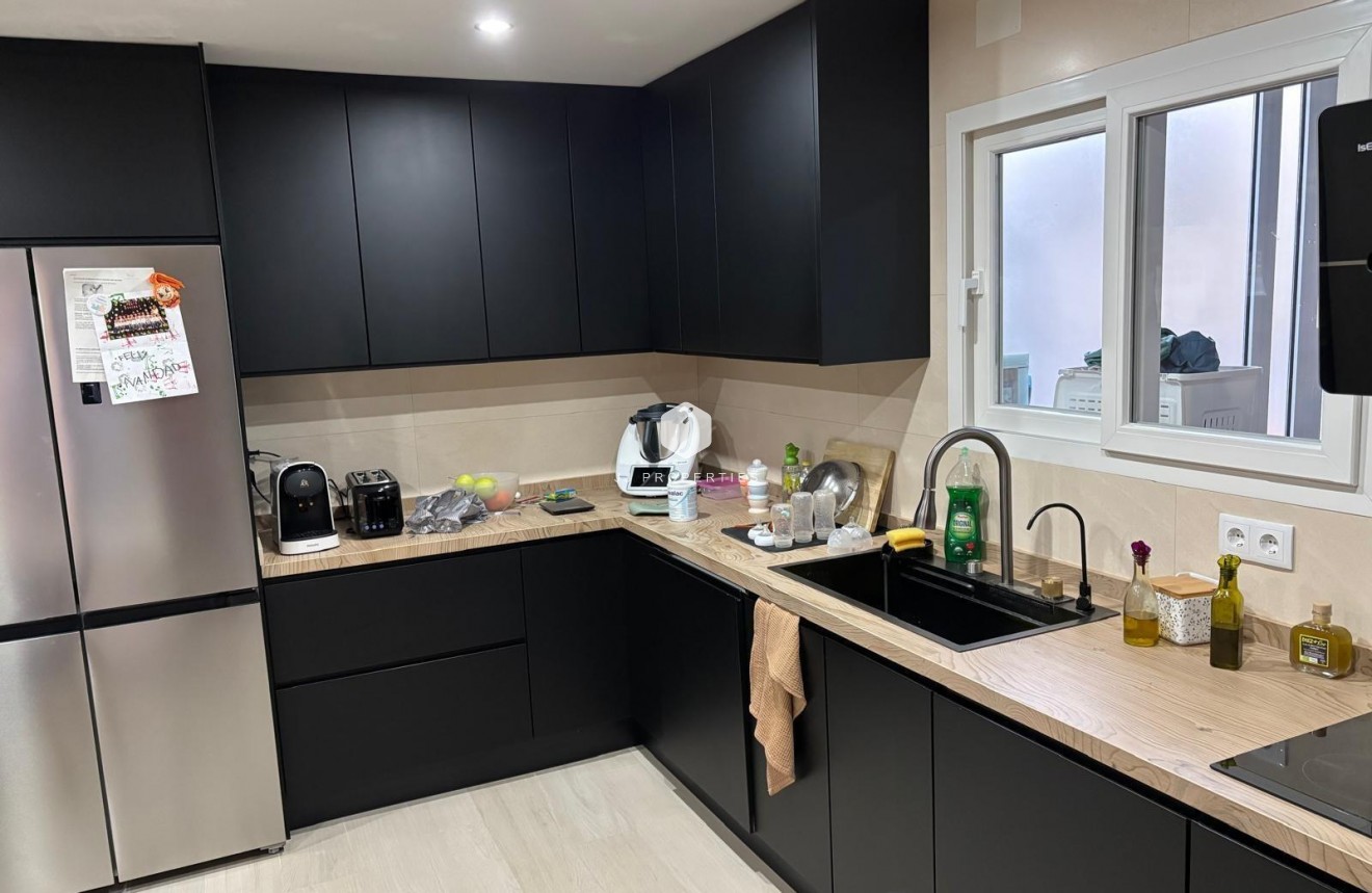 Tweedehands - Appartement / flat -
Torrevieja - Centro