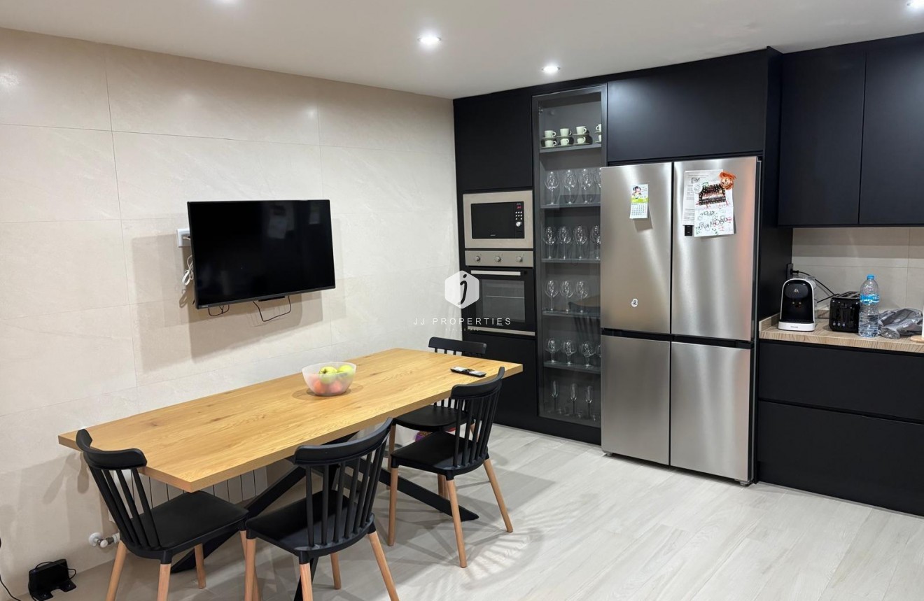 Tweedehands - Appartement / flat -
Torrevieja - Centro