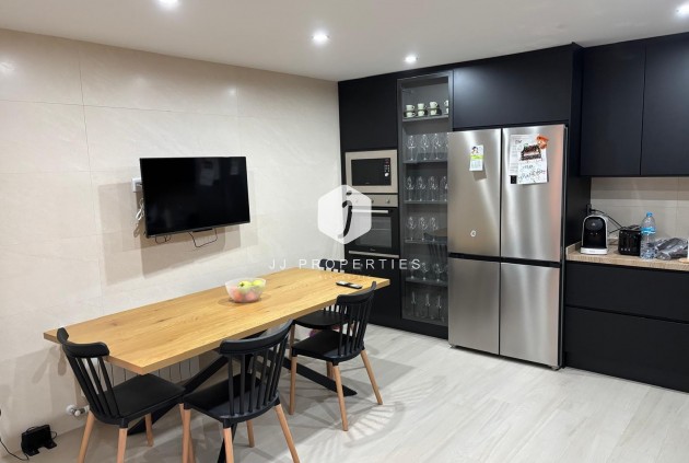 Tweedehands - Appartement / flat -
Torrevieja - Centro